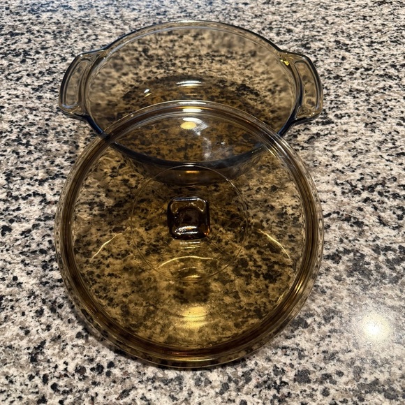 Anchor Hocking Other - Anchor Hocking Amber Glass Casserole Dish with Lid